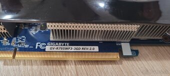 Predám grafiku GIGABYTE HD7950 3GB GDDR5 - 2