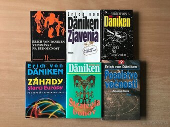 Agatha Christie, Oscho, Daniken, Cook, Grisham - 2