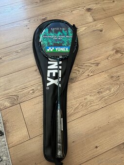 Bedbintonova raketa YONEX Nova - 2