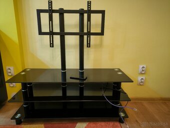 TV stolík sklenený - 2