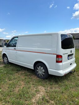 VW Transporter T5 - 2