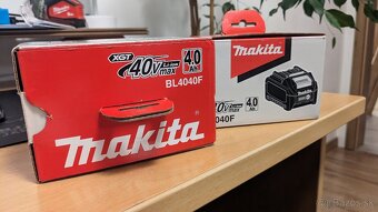 Predam nove originalne baterie Makita XGT BL4040F 4.0 AH - 2