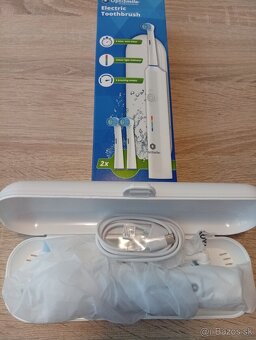 MODERNÁ ELEKTRICKÁ ZUBNÁ KEFKA..plus darček zadarmo - 2
