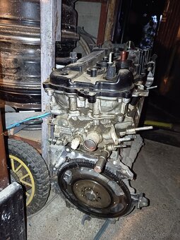 Toyota Yaris motor - 2