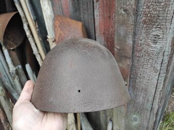 Prilba vz.32 hríbik - 2