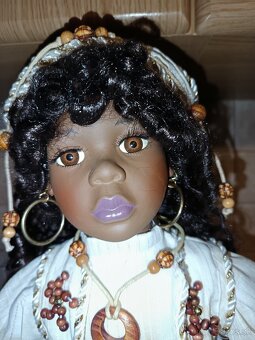 Porcelánová bábika. - 2