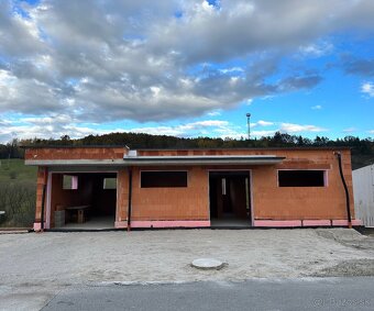 Predám RD v Trnovom - 2