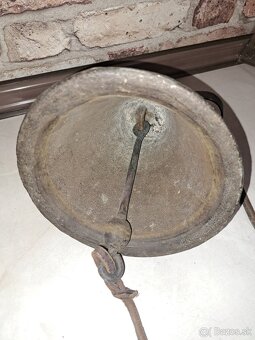 Stary liatinovy zvon - 2