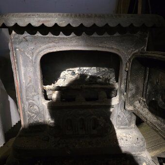 Liatinové kachle - 2