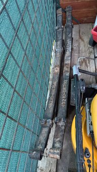 Toyota Hilux Tlmice, perá - 2