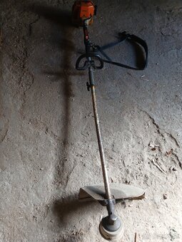 Krovinorez stihl FS 85T - 2