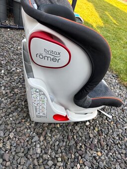 Autosedačka 9-18 kg britax - 2