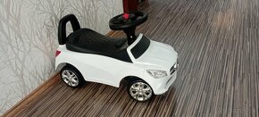 Odrážadlo  biele s hudbou, klaksónom a svetlami - 2