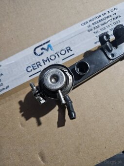 Palivová rampa m50b25 - 2