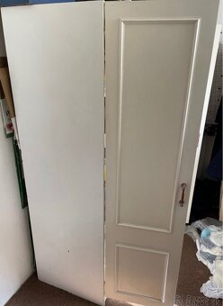 Biele šatnikové skrine - 2
