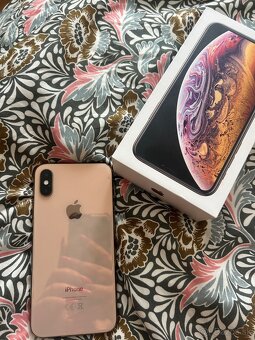iPhone Xs, 64GB - 2