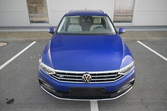 Volkswagen Passat Variant 2.0 TDI Elegance 4Motion DSG - 2