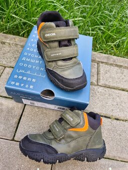 Prechodné topanky Geox č.25 - 2