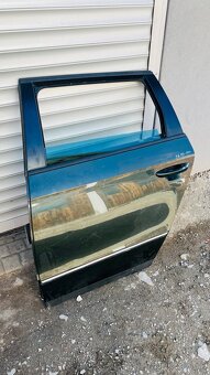 Predám ľavé zadné dvere na VW Passat B6 - 2