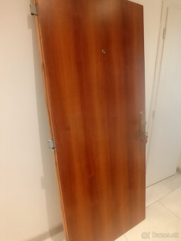 Bezpečnostné dvere 80ky Pravé - 2