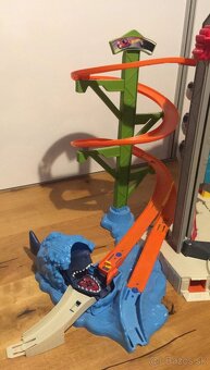Hot Wheels Ultimate Garage - 2