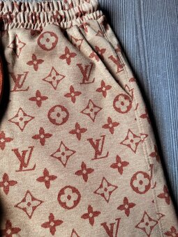 Louis Vuitton - 2
