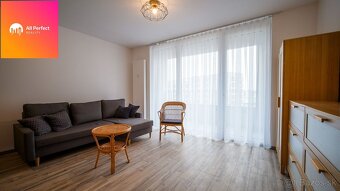 Novostavba 2 izbový byt s loggiou a garážovým státím na pren - 2
