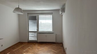 Prenajmem 2 izbovy byt na Chrenovej v Nitre - 2