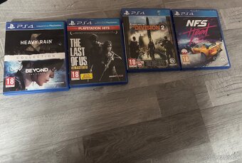 Ps4 napredaj - 2