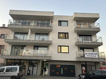 Na prenájom komerčný priestor-kancelária, služby - 2