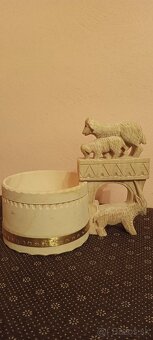 Predám črpaky a drevorezby. - 2