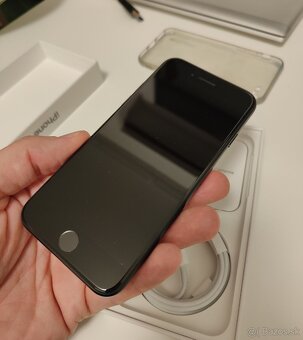 iPhone SE 2022 Midnight 64GB - 2