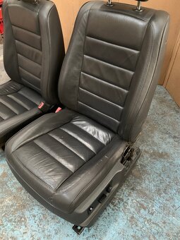 Sedadla Touareg 1 - 2