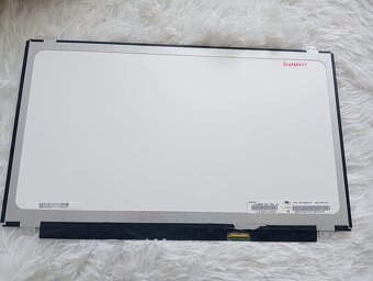 predám 15.6" LED SLIM displej , 30pin eDP , N156BGE - 2