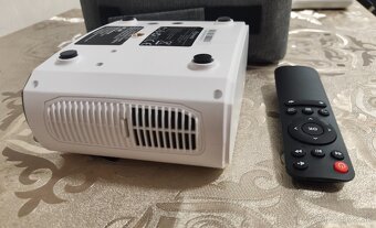 FullHD LED prenosný projektor - 2