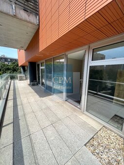 Ponúkame na predaj 3. izbový veľký byt s terasou v projekte - 2