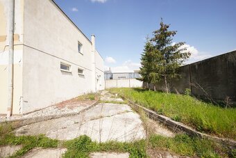 PEZINOK - Objekt s výrobnou halou, skladom a kancel - 2