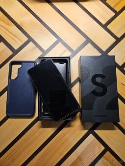 Samsung S22 - 2