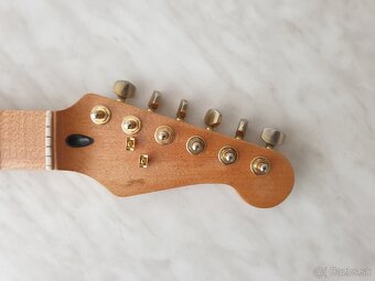 Krk na Stratocaster + tremolo - 2