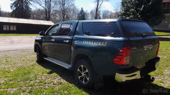 predáme TOYOTA Hilux - 2