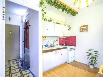 NA PREDAJ, 1 IZBOVÝ BYT, 32m2, MUKAČEVSKÁ, PREŠOV - 2
