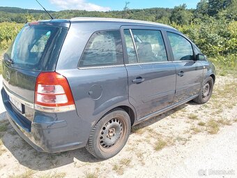 Opel Zafira 1,6 Ecotec benzín - 2