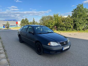 Toyota Avensis 1.6 benzín - 2