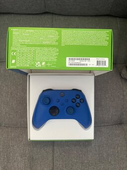 Xbox ovládač - 2