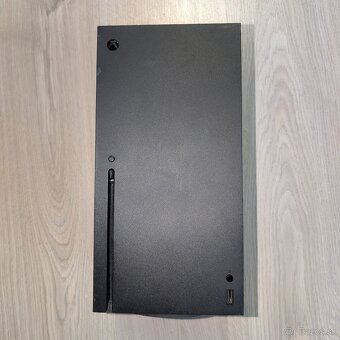 Xbox Series X 1 TB + 2x ovládač - 2