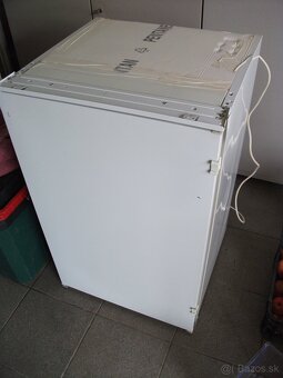 Vstavaná,zachovalá chladnička zn.ZANUSSI. - 2