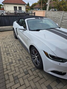 Ford Mustang V6 cabrio - 2