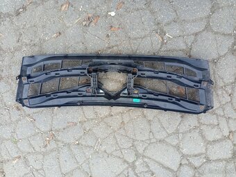 Suzuki S-cross maska - 2