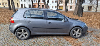 Volkswagen Golf 5 - 2
