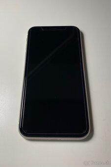 iPhone 11 White, batéria 87% - 2